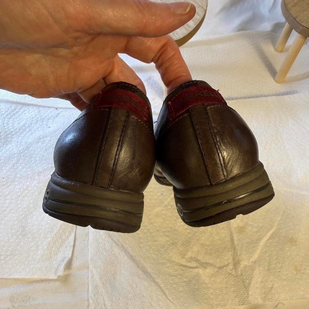 MERRELL BROWN LEATHER SHOES WITH RED STITCHING WOMENS SIZE 8.5 - Picture 6 of 8
